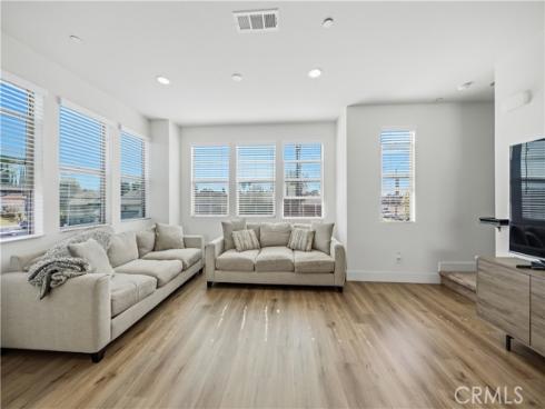 205 S Paige Ln , La Habra, CA
