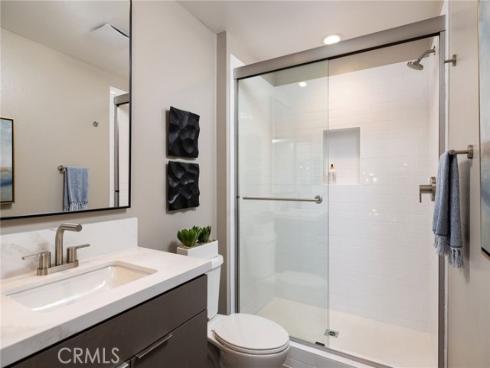 166 E Whittier Boulevard, La Habra, CA