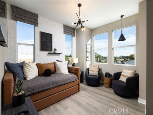 166 E Whittier Boulevard, La Habra, CA