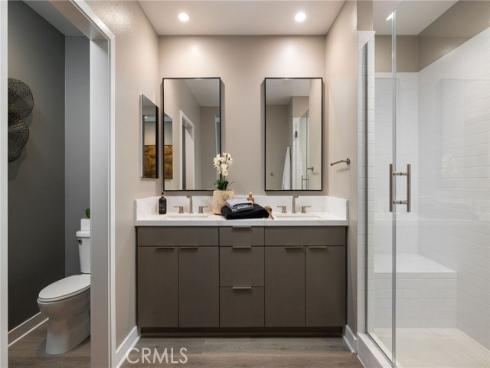 166 E Whittier Boulevard, La Habra, CA