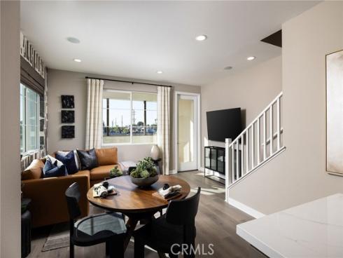 166 E Whittier Boulevard, La Habra, CA