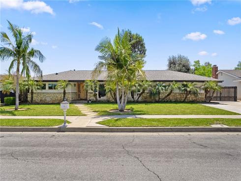 1020 La Serna , La Habra, CA