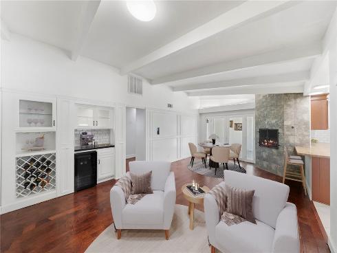 1020 La Serna , La Habra, CA