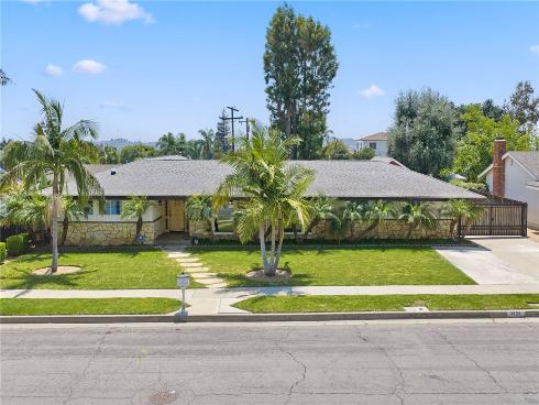 1020 La Serna , La Habra, CA