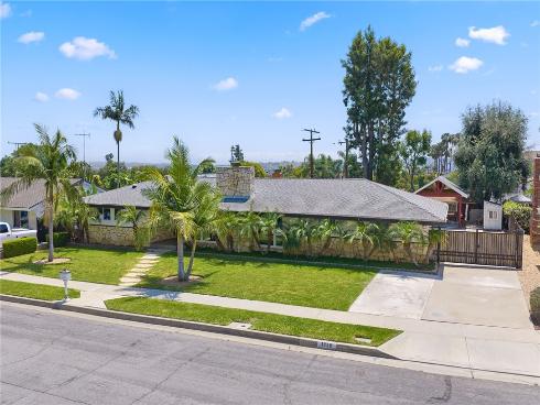 1020 La Serna , La Habra, CA