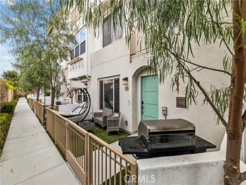 139 E Knox Dr