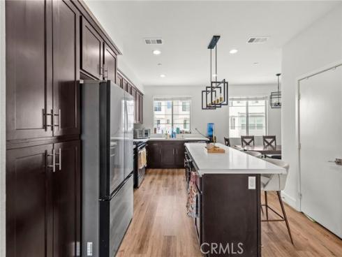 139 E Knox Dr , La Habra, CA