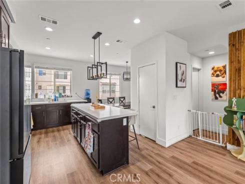 139 E Knox Dr , La Habra, CA