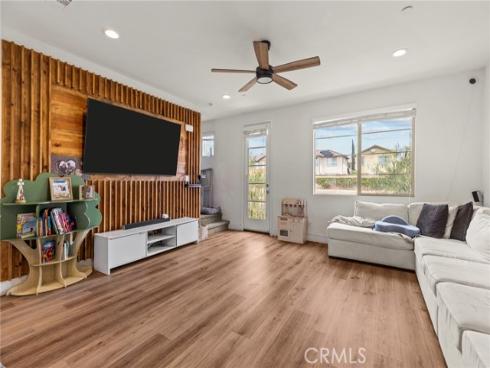 139 E Knox Dr , La Habra, CA