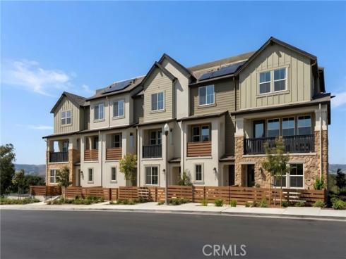 318 E William   Way, La Habra, CA