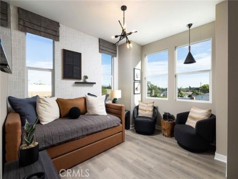 326 E William Way, La Habra, CA