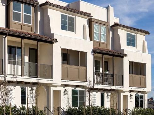 326 E William Way, La Habra, CA
