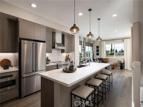 326 E William Way, La Habra, CA
