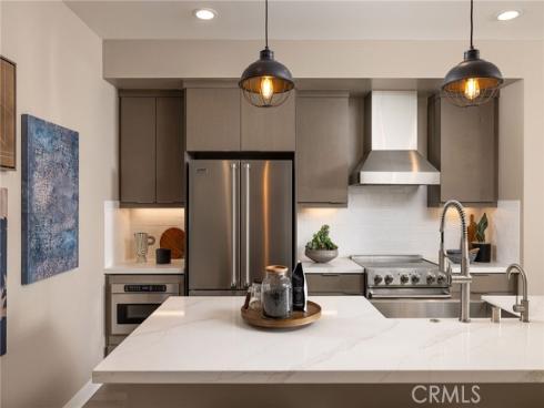 326 E William Way, La Habra, CA