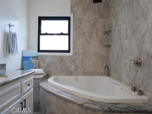 1641 W El Portal Dr , La Habra, CA