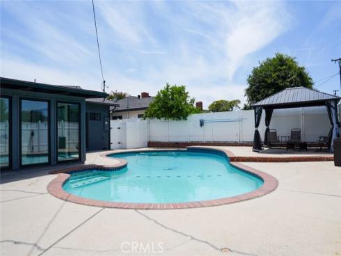 1641 W El Portal Dr , La Habra, CA