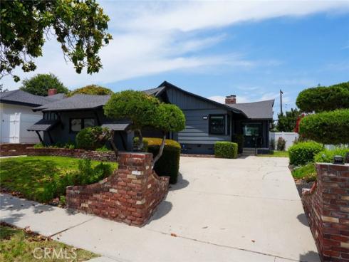 1641 W El Portal Dr , La Habra, CA
