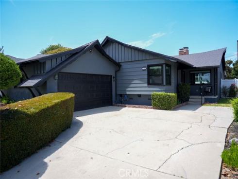 1641 W El Portal Dr , La Habra, CA