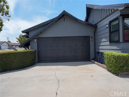 1641 W El Portal Dr , La Habra, CA
