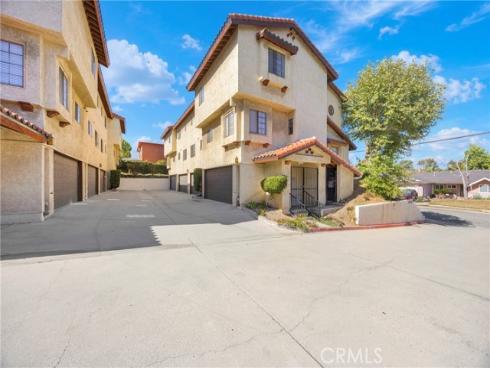 605 N Bedford  , La Habra, CA