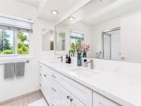 530 W Wedgewood , La Habra, CA