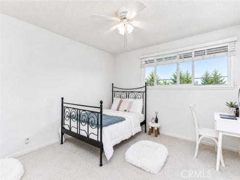 530 W Wedgewood , La Habra, CA