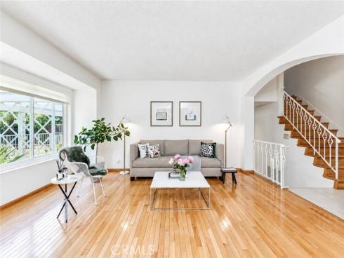 530 W Wedgewood , La Habra, CA