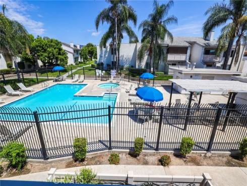 1042 E La Habra 231 Boulevard, La Habra, CA