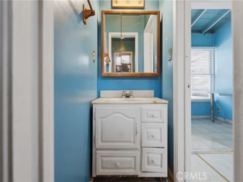200 E Pinehurst , La Habra, CA