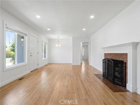 200 E Pinehurst , La Habra, CA