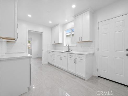 200 E Pinehurst , La Habra, CA