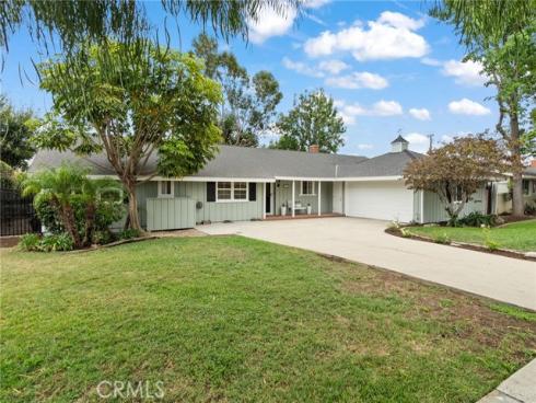 860 Sycamore Avenue, La Habra, CA