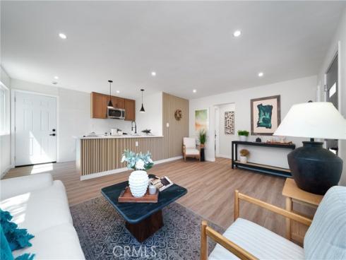 405 W 1st , La Habra, CA