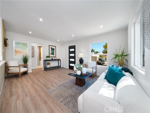 405 W 1st , La Habra, CA