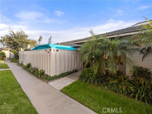 945  Glencliff  , La Habra, CA