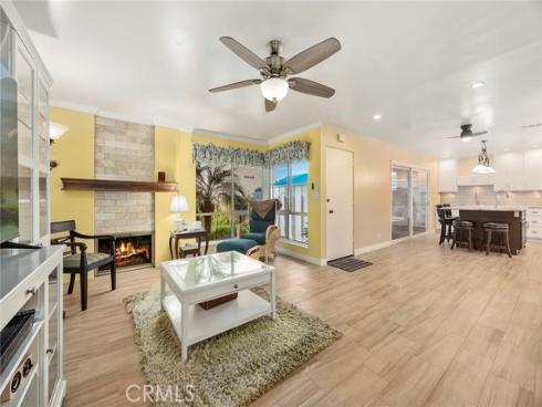 945 Glencliff , La Habra, CA