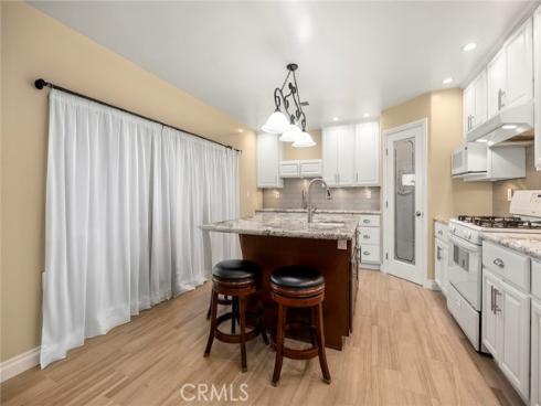 945 Glencliff , La Habra, CA