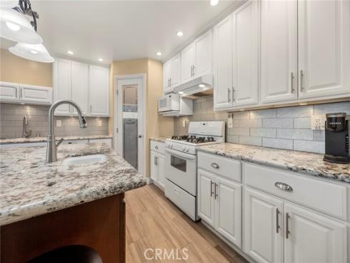 945 Glencliff , La Habra, CA