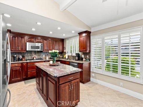 761 Sturbridge , La Habra, CA