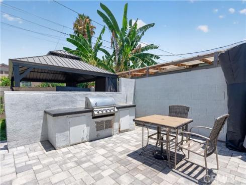 412 S Colfax Street, La Habra, CA