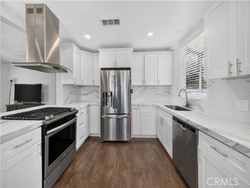 412 S Colfax Street, La Habra, CA