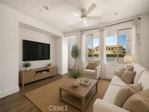 123 E Knox , La Habra, CA
