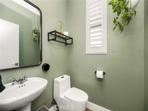 123 E Knox , La Habra, CA