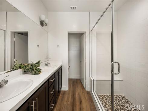 123 E Knox , La Habra, CA