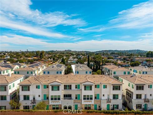 123 E Knox , La Habra, CA
