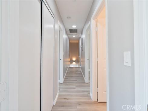 532 Mcfadden , La Habra, CA
