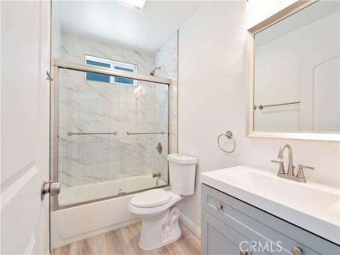 532 Mcfadden , La Habra, CA