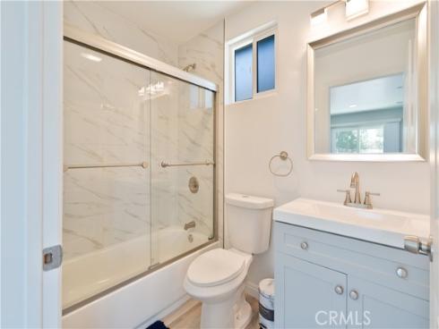 532 Mcfadden , La Habra, CA