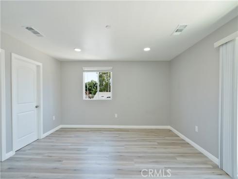 532 Mcfadden , La Habra, CA
