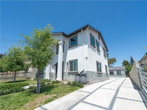 532 Mcfadden , La Habra, CA